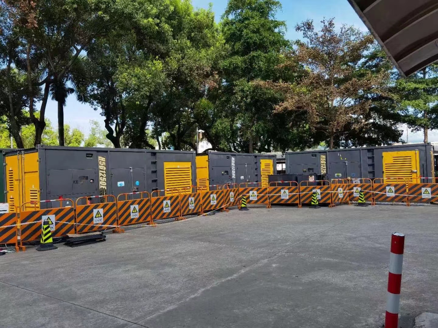 附近租賃1000KW發(fā)電機/電纜線出租/臨時電源