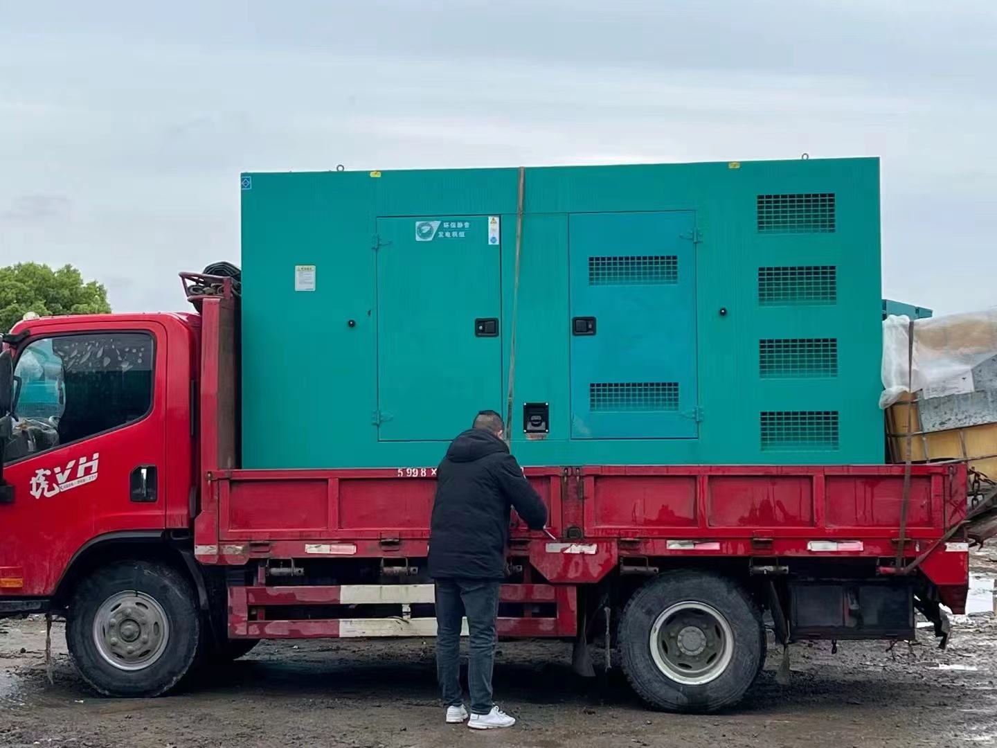 200KW發電機出租租賃400KW發電機電纜線出租UPS電源出租發電機出租實力商家
