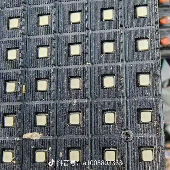 深圳市坑梓街道
led灯箱回收商家
