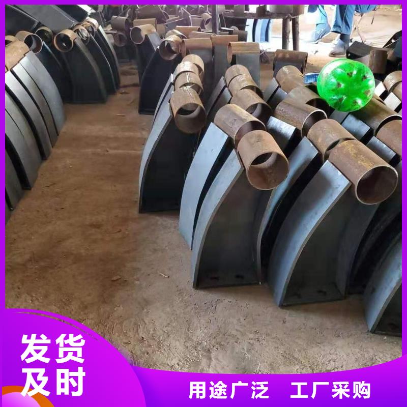 橋梁防撞護(hù)欄掛板的廠家找佰強(qiáng)源頭工廠量大優(yōu)惠
